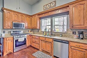 Spacious Vacation Home: 10 Mi to Lavon Lake!