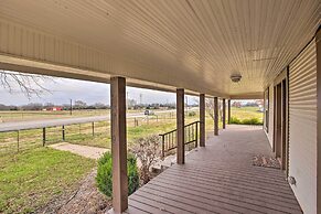 Spacious Vacation Home: 10 Mi to Lavon Lake!