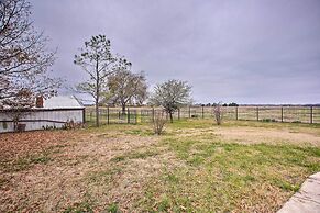 Spacious Vacation Home: 10 Mi to Lavon Lake!