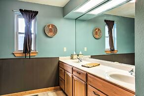 Cloudcroft Home w/ Spacious Stargazing Deck!