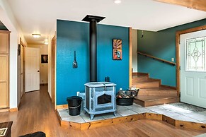 Cloudcroft Home w/ Spacious Stargazing Deck!