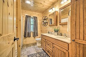 Lake View & Hot Tub: Wrightsville Cabin!