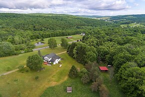 Burlington Flats House < 13 Mi to Cooperstown!