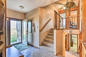 Hunting & Fishing Lodge < 3 Mi From Lake Sakakawea