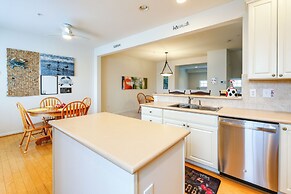 Shared Pool & Bay Access: Ocean View Retreat