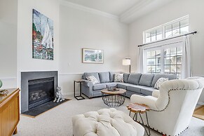 Shared Pool & Bay Access: Ocean View Retreat