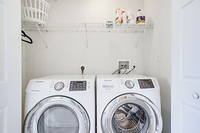 Shared Pool & Bay Access: Ocean View Retreat