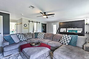 Sunny Florida Abode - Patio, Pool, & Fire Pit