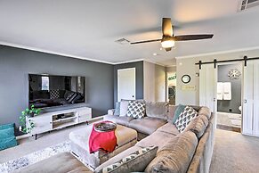Sunny Florida Abode - Patio, Pool, & Fire Pit