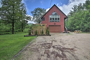 White Mountains Home w/ Hot Tub - Walk to Town!