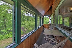 White Mountains Home w/ Hot Tub - Walk to Town!