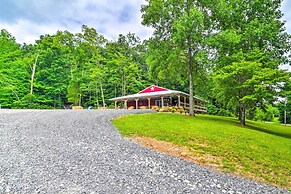 Secluded Brownsville Cabin w/ Deck & Fire Pit