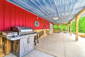 Secluded Brownsville Cabin w/ Deck & Fire Pit