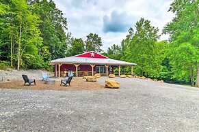 Secluded Brownsville Cabin w/ Deck & Fire Pit