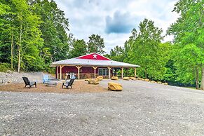 Secluded Brownsville Cabin w/ Deck & Fire Pit