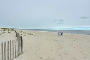 Bright Condo Half-block to Cape May Beach!