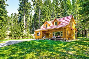 Cle Elum Lake Home w/ Hot Tub & Mountain Views