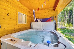 Cle Elum Lake Home w/ Hot Tub & Mountain Views