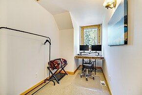 Cle Elum Lake Home w/ Hot Tub & Mountain Views