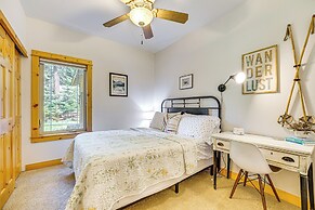 Cle Elum Lake Home w/ Hot Tub & Mountain Views