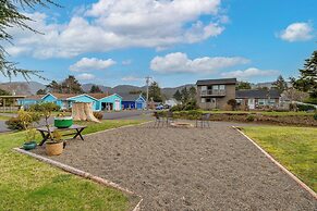 Rockaway Beach Vacation Rental: Walk to Ocean