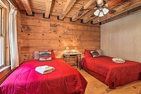 Deck + Game Room: Lakefront Landrum Cabin!