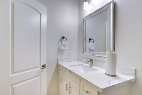 Chic Texas Abode w/ Patio & Fenced-in Yard!