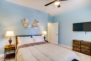 Chic Texas Abode w/ Patio & Fenced-in Yard!