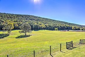 Lovely Flat Rock Cabin From 1905 w/ Fireplace