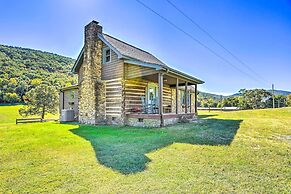 Lovely Flat Rock Cabin From 1905 w/ Fireplace