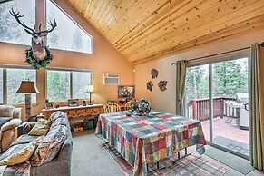 4 Mi to Pine Lake: Hathaway Pines Cabin w/ Deck