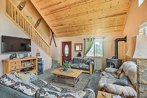 4 Mi to Pine Lake: Hathaway Pines Cabin w/ Deck