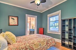 Bright St Petersburg Home w/ Pergola & Garden