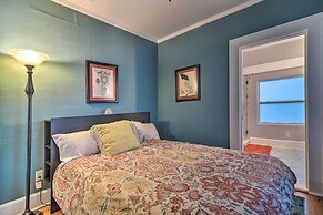 Bright St Petersburg Home w/ Pergola & Garden