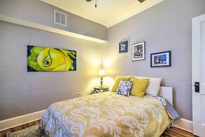 Bright St Petersburg Home w/ Pergola & Garden