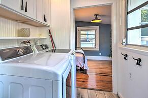 Bright St Petersburg Home w/ Pergola & Garden