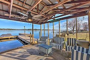 Shared Dock & Lake Access: Daingerfield Tiny Home