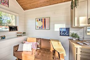 Shared Dock & Lake Access: Daingerfield Tiny Home