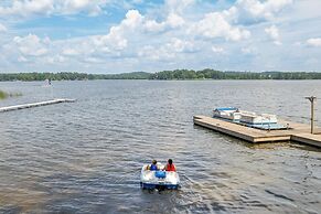 Shared Dock & Lake Access: Daingerfield Tiny Home