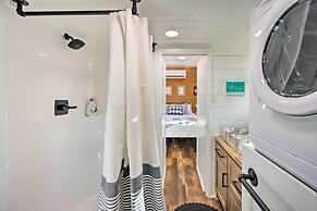 Shared Dock & Lake Access: Daingerfield Tiny Home