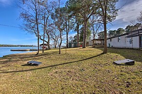 Shared Dock & Lake Access: Daingerfield Tiny Home