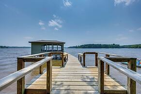Lakefront Hidden Pines Cottage w/ Boathouse