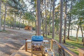 Lakefront Crockett Cabin w/ Boathouse & Kayaks!