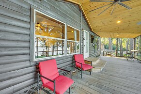 Lakefront Crockett Cabin w/ Boathouse & Kayaks!