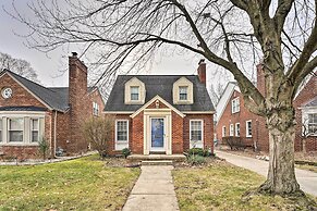 Dearborn Home w/ Games & Furnished Patio