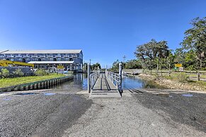 Keaton Beach Escape w/ Hot Tub < 2 Mi to Shore