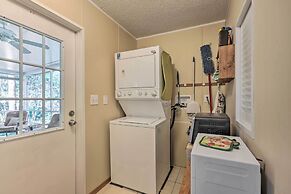 Keaton Beach Escape w/ Hot Tub < 2 Mi to Shore