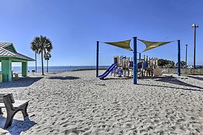 Keaton Beach Escape w/ Hot Tub < 2 Mi to Shore