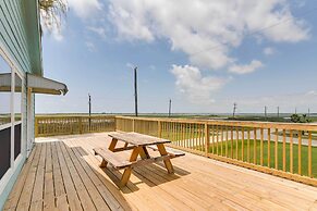 Freeport Home w/ Deck & Grill, Near Boat Ramp