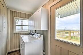 Freeport Home w/ Deck & Grill, Near Boat Ramp